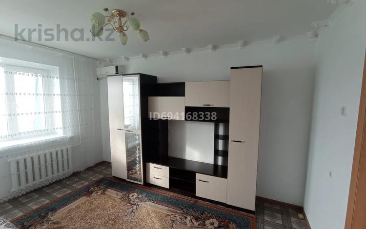 2-комнатная квартира · 51 м² · 4/9 этаж, мкр 4 за 17 млн ₸ в Уральске — фото 2