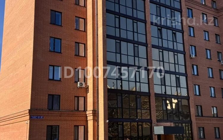 3-бөлмелі пәтер · 72.3 м² · 4/9 қабат, Ш. Уалиханова 32А, бағасы: 30 млн ₸ в Петропавловске — фото 2