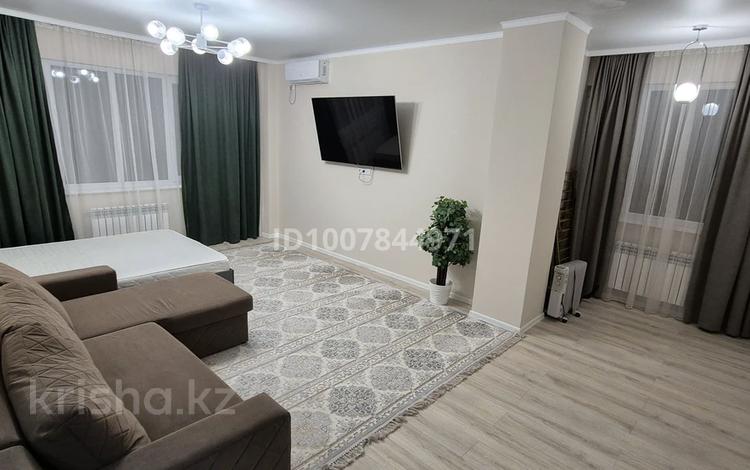 1-комнатная квартира · 55 м² · 12/16 этаж, Назарбаева 34/1 — Назарбаев Маметов за 330 000 〒 в Алматы, Медеуский р-н — фото 2