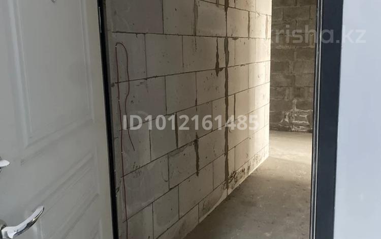 3-бөлмелі пәтер · 80 м² · 7/17 қабат, Ауэзова 2/4 — Гоголя, бағасы: 54.2 млн ₸ в Алматы, Алмалинский р-н — фото 2