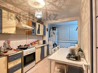 3-комнатная квартира, 59 м², 1/4 этаж, массив Тонкуруш 11 за 15.5 млн 〒 в Таразе