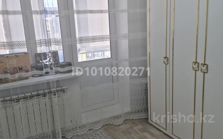 3-бөлмелі пәтер · 77 м² · 9/9 қабат, Самал, бағасы: 35 млн ₸ в Уральске — фото 2