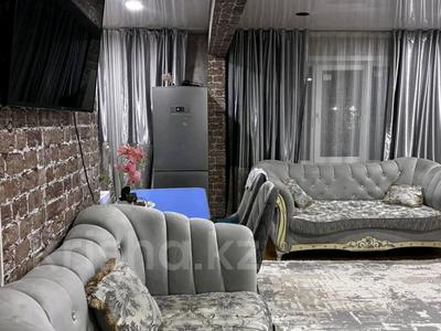 2-комнатная квартира · 45 м² · 1/5 этаж, Тимирязева 179 — проспект Независимости за 13 000 ₸ в Усть-Каменогорске