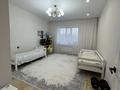 2-бөлмелі пәтер · 70 м² · 4/5 қабат, Алтын орда ш/а. 24Б — Проспект Тауелсиздик - ул. Газизы Жубановой, бағасы: 32 млн ₸ в Актобе, мкр. Алтын орда — фото 11