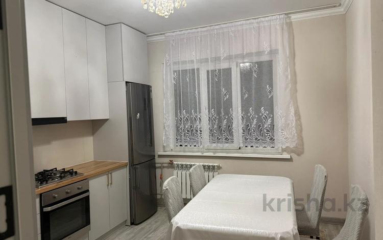 3-бөлмелі пәтер · 75 м² · 3/9 қабат, мкр Жетысу-2 67, бағасы: 350 000 ₸ в Алматы, Ауэзовский р-н — фото 2