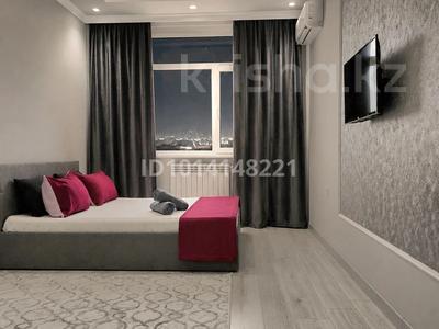 1-бөлмелі пәтер · 60 м² · 2/5 қабат, Самал ш/а., Мкрн Самал 15, бағасы: 2 500 ₸ в Атырау, мкр Самал
