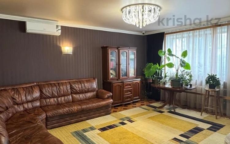 Жеке үй · 8 бөлме · 350 м² · 43 жүзд., Алмат - Самырата, бағасы: 175 млн ₸ в Актобе — фото 2