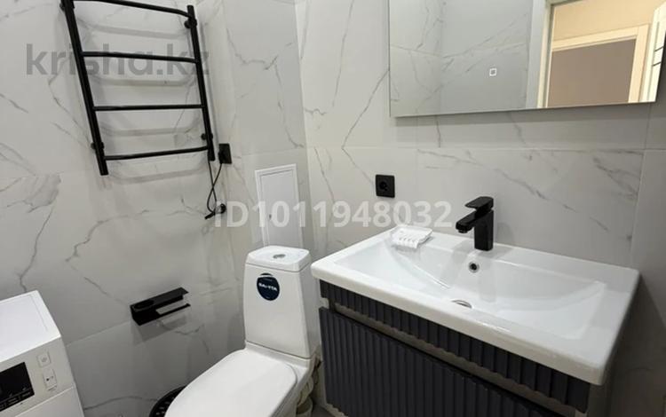 1-бөлмелі пәтер · 39 м² · 2 қабат, ул. Чингиза Айтматова 77/1, бағасы: 190 000 ₸ в Астане, Есильский р-н — фото 2