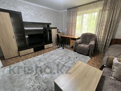 1-бөлмелі пәтер · 42 м² · 1/5 қабат, Гүлдер 3 ш/а., Мкр Юго-Восток, мкр Гульдер 1 6 — Возле магазина Норма, бағасы: 170 000 ₸ в Караганде, Казыбек би р-н