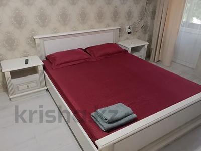 Аренда квартир посуточно в Атырауской обл.: 1-комнатная квартира · 50 м² · 2/5 этаж, Абая 15 — Возле драма театр за 10 000 〒 1-комнатная квартира · 50 м² · 2/5 этаж, Абая 15 — Возле драма театр за 10 000 〒 в Атырау