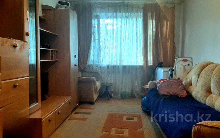 2-комнатная квартира · 43.2 м² · 1/5 этаж, 6 микрорайон — район Центрального рынка за 8 млн ₸ в Темиртау — фото 12