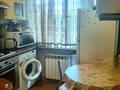 2-комнатная квартира · 43.2 м² · 1/5 этаж, 6 микрорайон — район Центрального рынка за 8 млн ₸ в Темиртау — фото 5