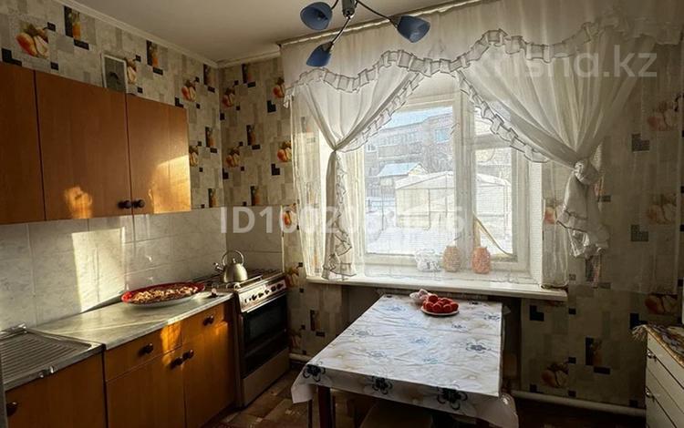 2-бөлмелі пәтер · 56 м² · 1/2 қабат, Канай би 72, бағасы: 15 млн ₸ в Щучинске — фото 2