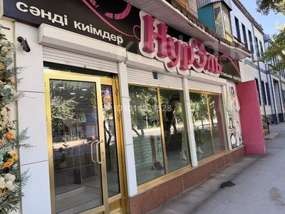 Свободное назначение, офисы, магазины и бутики, склады, общепит, салоны красоты, бани, гостиницы и зоны отдыха, фитнес и спорт, медцентры и аптеки, образование, развлечения, конференц-залы, кабинеты и рабочие места, студии · 154 м² за 1.5 млн ₸ в Шымкенте, Аль-Фарабийский р-н