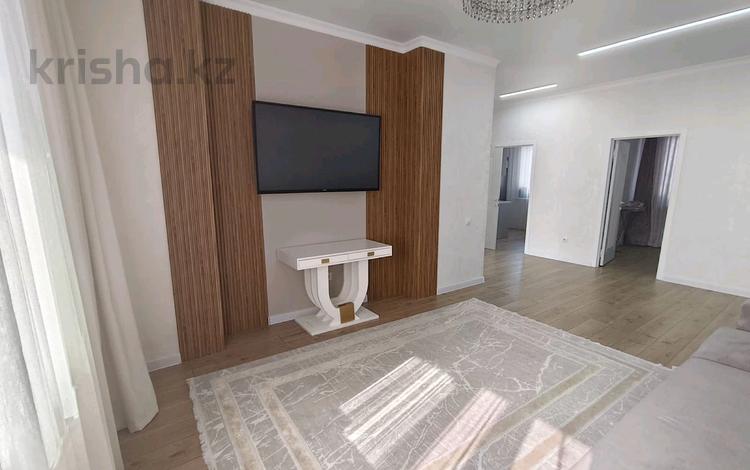 3-бөлмелі пәтер · 74 м² · 11/19 қабат, мкр Юго-Восток, бағасы: 40 млн ₸ в Караганде, Казыбек би р-н — фото 2