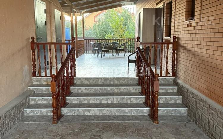Отдельный дом · 5 комнат · 200 м² · 10 сот., мкр Самал, 23 улица за 70 млн ₸ в Атырау — фото 2