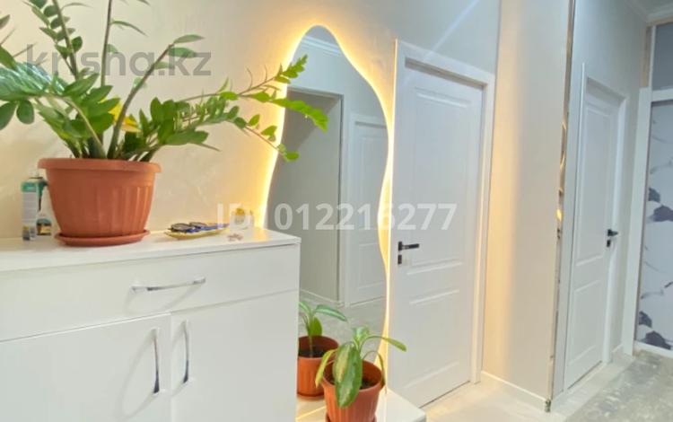 3-бөлмелі пәтер · 72 м² · 4/5 қабат, 28-й мкр 4, бағасы: 23 млн ₸ в Актау — фото 2