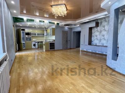 3-бөлмелі пәтер · 82.4 м² · 11/12 қабат, Валиханова 1, бағасы: 40 млн ₸ в Астане, Алматы р-н