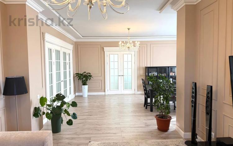 5-комнатная квартира · 260 м² · 13/16 этаж, Ермекова 1/1а за 199 млн ₸ в Астане — фото 10