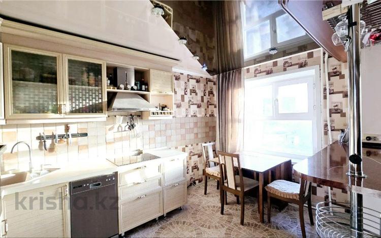 4-бөлмелі пәтер · 92.5 м² · 7/9 қабат, 8-й 119, бағасы: 24 млн ₸ в Темиртау — фото 13