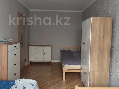 Продажа квартир в Алматы: 3-комнатная квартира · 63 м² · 1/4 этаж, Жандосова за 34 млн 〒 3-комнатная квартира · 63 м² · 1/4 этаж, Жандосова за 34 млн 〒 в Алматы, Ауэзовский р-н