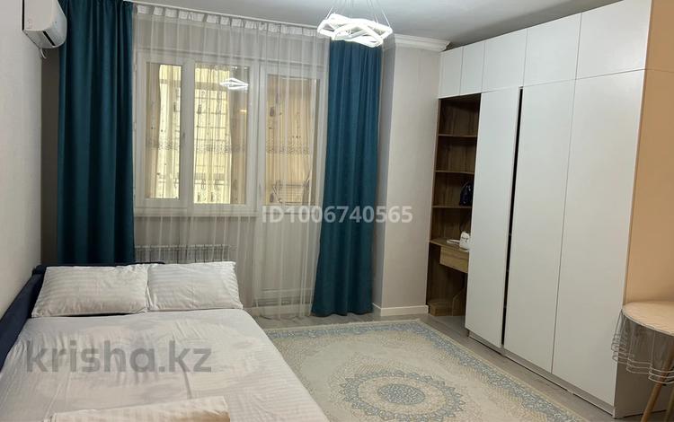 1-комнатная квартира · 50 м² · 6/16 этаж, Коргалжынское шоссе 25 — Коргалжын шоссе-Айтматова за 9 000 ₸ в Астане, Нура р-н — фото 12