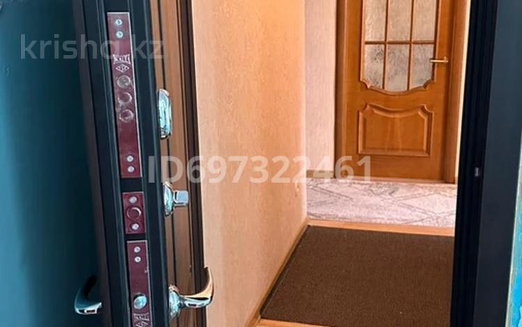 2-бөлмелі пәтер, 60 м², 2/9 қабат ай сайын, Байзакова — Шевченко, бағасы: 300 000 〒 в Алматы, Алмалинский р-н — фото 2