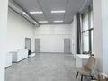 Свободное назначение, офисы, магазины и бутики, склады, салоны красоты, фитнес и спорт, медцентры и аптеки, образование, развлечения, конференц-залы, кабинеты и рабочие места, студии · 127 м² за 650 000 ₸ в Астане, Сарайшык р-н — фото 2