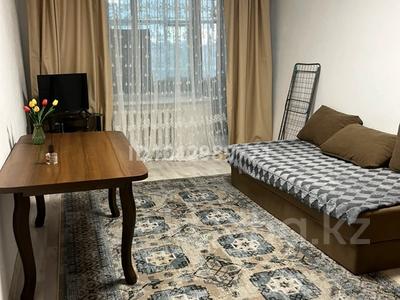 1-бөлмелі пәтер · 45 м² · 1/3 қабат, Мира — Находится возле дк, бағасы: 18 000 ₸ в 