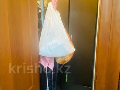 2-комнатная квартира · 44.7 м² · 2/5 этаж, Майкудук, 14й микрорайон за 13.5 млн ₸ в Караганде, Алихана Бокейханова р-н