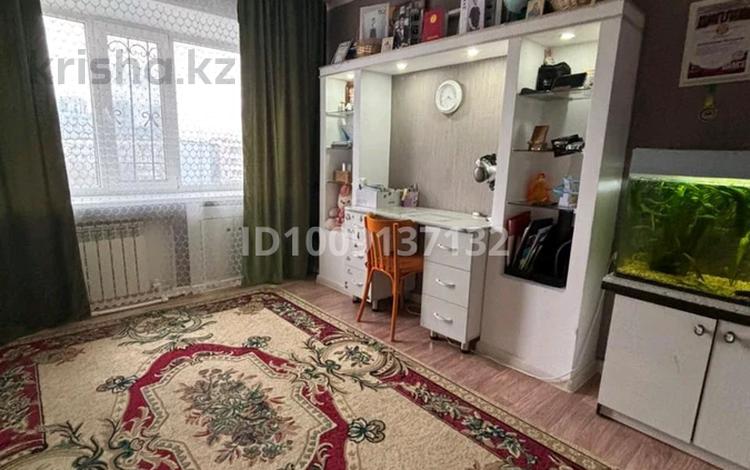 3-комнатная квартира · 72 м² · 5/5 этаж, мкр 11 за 18 млн ₸ в Актобе — фото 2