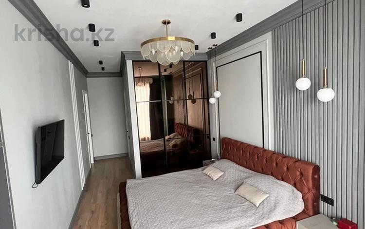 2-комнатная квартира · 80 м², Кайым Мухамедханов 11, 11/1, 11/2 за 500 000 ₸ в Астане, Нура р-н — фото 2