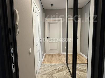 2-комнатная квартира · 40 м² · 10/13 этаж, Максут Нарикбаев 8 за 18 000 ₸ в Астане, Нура р-н
