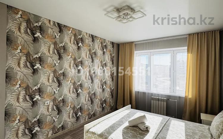 2-комнатная квартира · 62 м² · 2/9 этаж, мкр. Зачаганск пгт — Возле Алтындар. Жекпе Жек. ТД Коктем. СХИ. 10 школа за 18 000 〒 в Уральске — фото 10