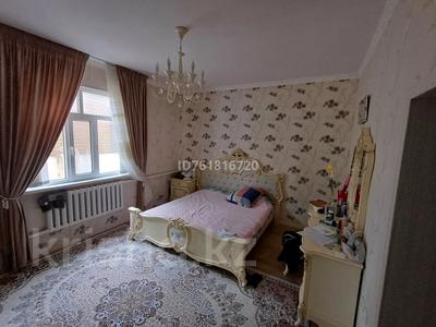 Жеке үй · 5 бөлме · 200 м² · 10 жүзд., Бегайдар Жусупова 45 — Астана көшесі бойында, бағасы: 47 млн ₸ в 