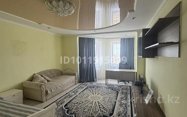 1-бөлмелі пәтер · 52 м² · 5/5 қабат, мкр Жана Орда 10/1, бағасы: 17 млн ₸ в Уральске — фото 2