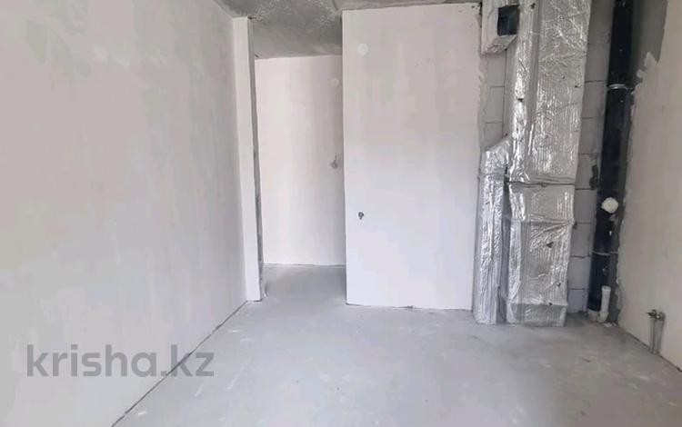 1-комнатная квартира, 34 м², 4/9 этаж, Варламова 345/2 — Толе би