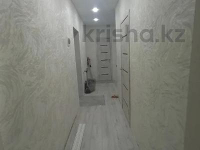 2-комнатная квартира · 60.4 м² · 3/5 этаж, Асау барак за 17 млн 〒 в Актобе