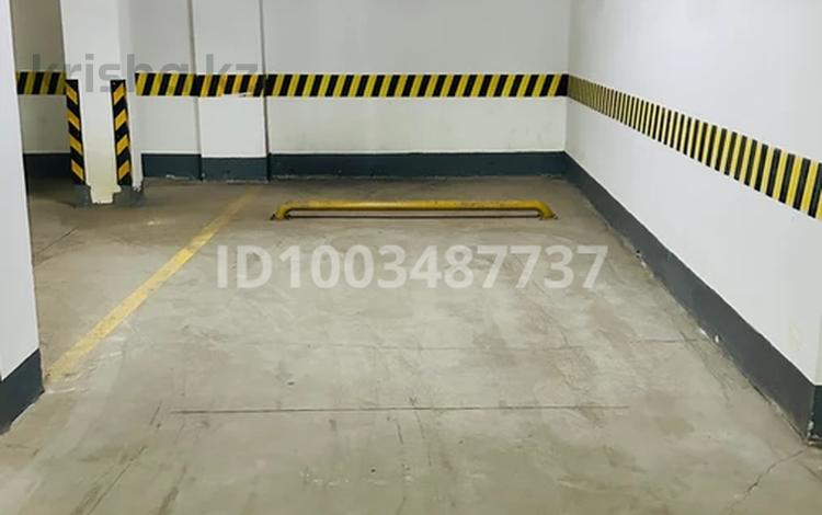 Паркинг · 20 м² · Кабанбай батыра 60а19 за 20 000 〒 в Астане, Есильский р-н — фото 2