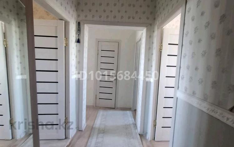 3-комнатная квартира · 68 м², Гоголя за 20 млн ₸ в Жезказгане — фото 2