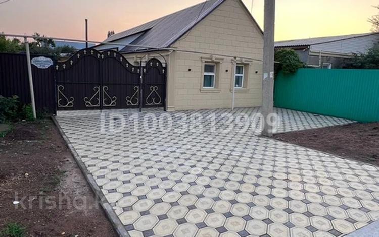 Отдельный дом · 3 комнаты · 105 м² · 6 сот., Громова 61 — Миханова за 37 млн 〒 в Уральске — фото 2