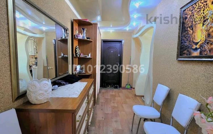 3-бөлмелі пәтер · 63 м² · 9/9 қабат, мкр Юго-Восток, мкр Юго-Восток, 30й микрорайон Гапеева 31, бағасы: ~ 25 млн ₸ в Караганде, Казыбек би р-н — фото 2