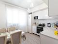 3-бөлмелі пәтер · 70 м² · 2/5 қабат, Богенбай батыра 104\2, бағасы: 72.8 млн ₸ в Алматы, Медеуский р-н