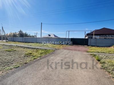 Отдельный дом · 4 комнаты · 150 м² · 14 сот., Талапкерская 76 — Главная улица Талапкера за 30 млн ₸