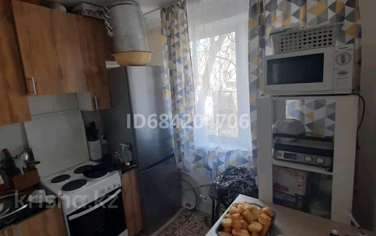 2-бөлмелі пәтер · 42 м² · 1/5 қабат, Алашахана 9, бағасы: 12 млн ₸ в Жезказгане — фото 15
