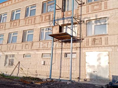 Өнеркәсіптік база, зауыттар в Северо-Казахстанской обл.: Өнеркәсіптік база · 12000 сотық, Гашека 36 — Промзона, бағасы: 2 000 〒 Өнеркәсіптік база · 12000 сотық, Гашека 36 — Промзона, бағасы: 2 000 〒 в Петропавловске