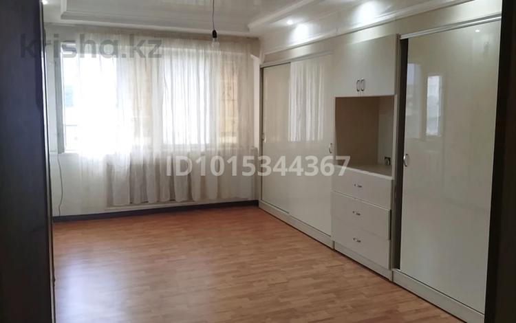 2-комнатная квартира · 65 м² · 8/9 этаж, Молдагуловой 32 — Абылай хана - Макатаева за 350 000 ₸ в Алматы, Алмалинский р-н — фото 2