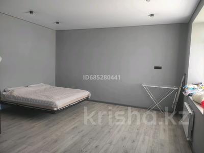 1-бөлмелі пәтер · 40 м² · 6/8 қабат, мкр Юго-Восток, Проспект Республики 1/7 — За Центра бокса Сапиева, бағасы: 25 млн ₸ в Караганде, Казыбек би р-н
