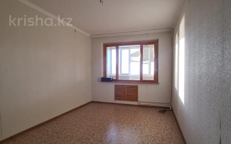 3-бөлмелі пәтер · 70 м² · 4/5 қабат, 14-й мкр 41, бағасы: 19 млн ₸ в Актау — фото 7
