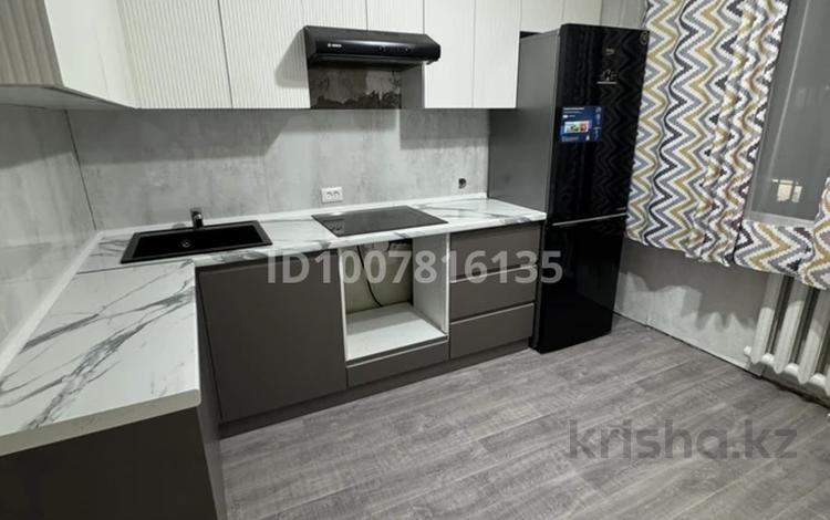 2-комнатная квартира · 54 м² · 8/9 этаж, Майкудук, Мкр Восток-3 16 за 16.5 млн ₸ в Караганде, Алихана Бокейханова р-н — фото 2